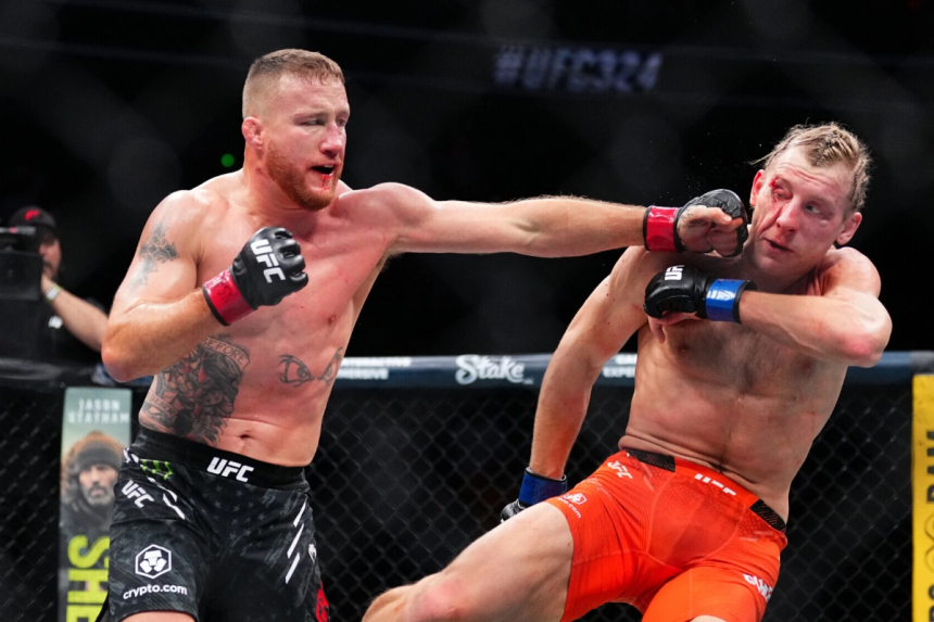 Qetji yüngül çəkidə UFC-nin müvəqqəti çempionu oldu