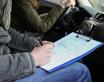 Sürücü hazırlığı üzrə təhsil haqqı 50 manata endirildi