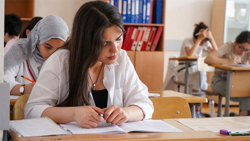 Buraxılış imtahanının nəticələri AÇIQLANDI